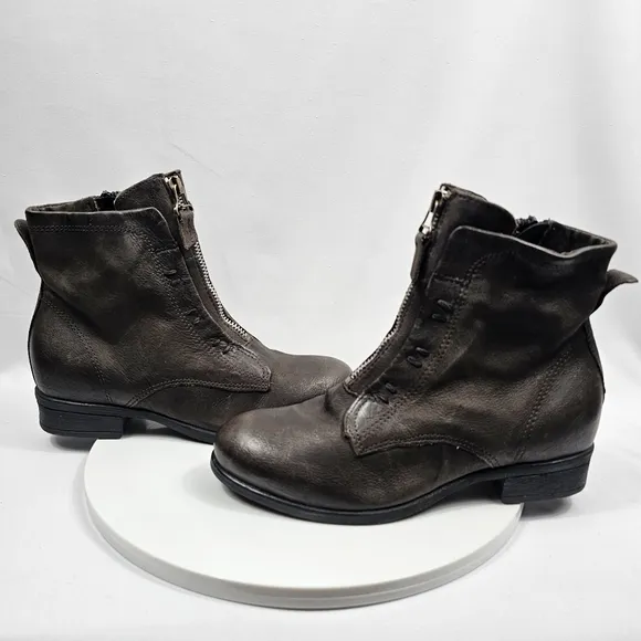 NWOT Miz Mooz Story Ash Ankle Boots Booties Zipper Heel Leather Gray 36 5.5 6