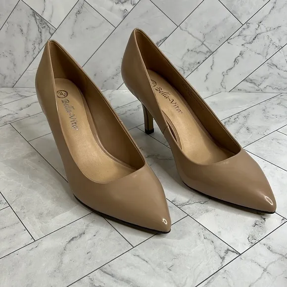 NWT Bella Vita Womens  Nude Patent Define Pump Heel Shoe SIZE 9.5W WIDE