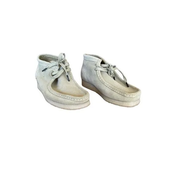 NWT Clarks Originals Women's Cream Leather Lace up Ankle Wallabee Boot Size 7M