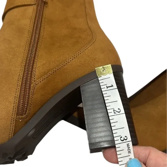 NWT Giani Bernini cognac faux suede zip up Lug Sole Memory Foam Ankle boots 9.5