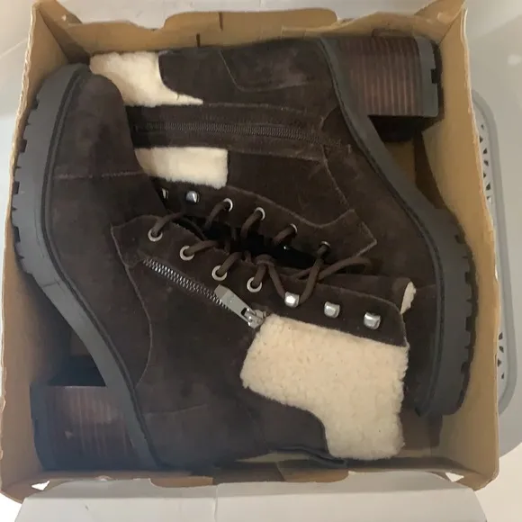 NWT Marc Fisher Brown Suede Lace-Up Boots size 9.5