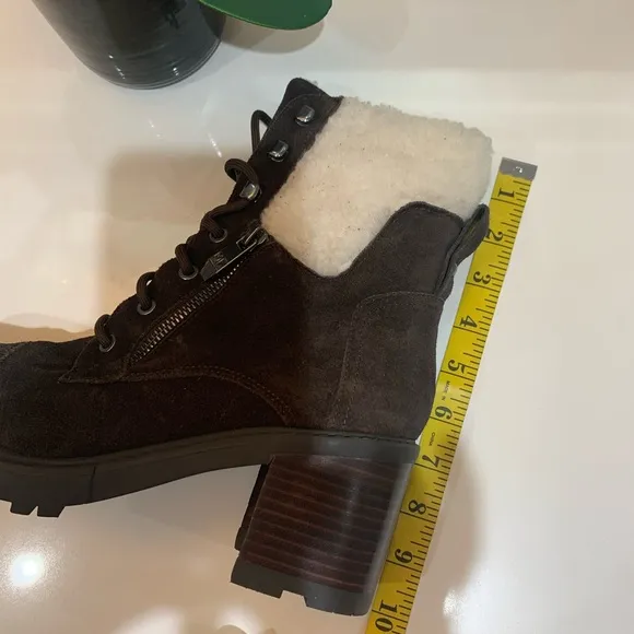 NWT Marc Fisher Brown Suede Lace-Up Boots size 9.5