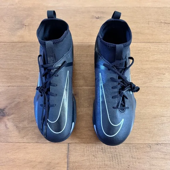 NWT Nike Phantom GT2 Club Dynamic Fit FG Soccer Cleats / Shoes in Black / Silver