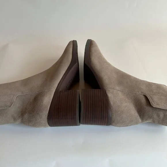 NWT NYDJ Arianna Suede Chelsea Boot Size 8.5 M Taupe with Zipper