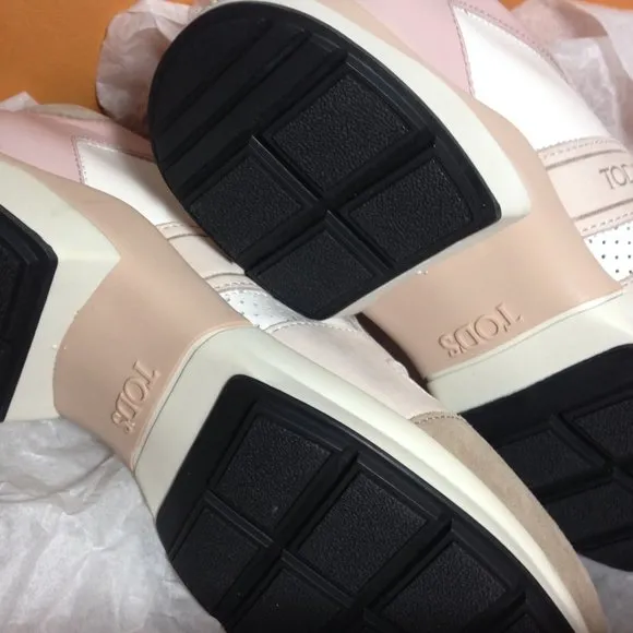 NWT Tod's white/ pink leather fashion sneaker