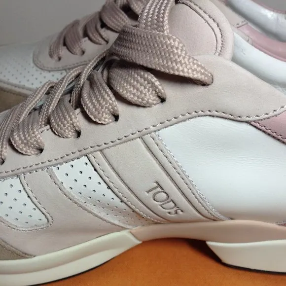 NWT Tod's white/ pink leather fashion sneaker