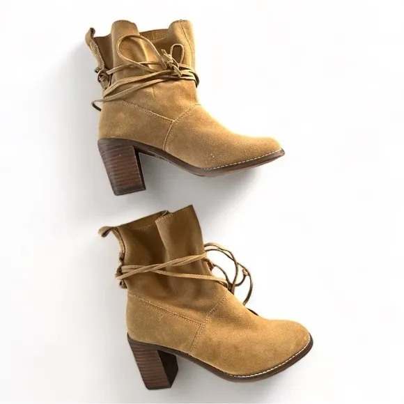 NWT TOMS Mila Leather Suede Tan Heeled Boots Size 6
