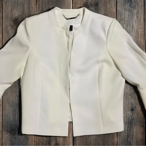 NWT White House Black Market Collarless Petal Sleeve Jacket 10