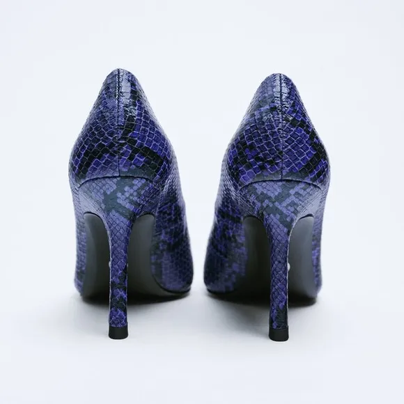 NWT. Zara Blue Animal Print Heeled Shoes. Size 8.