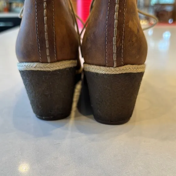Olukai women’s size 8.5 leather wedge boots, very nice.
