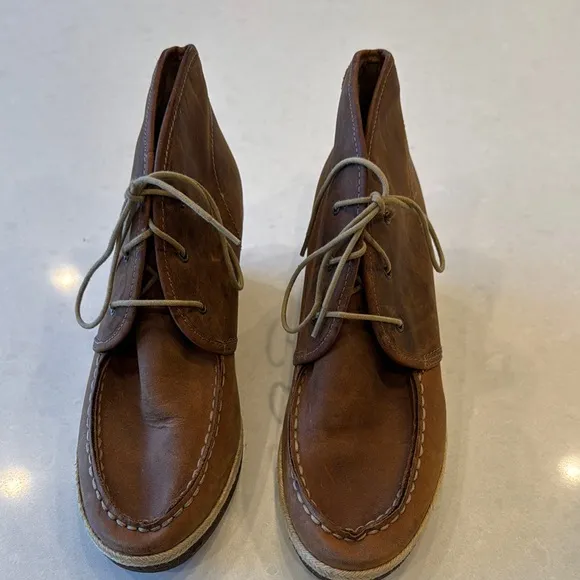 Olukai women’s size 8.5 leather wedge boots, very nice.