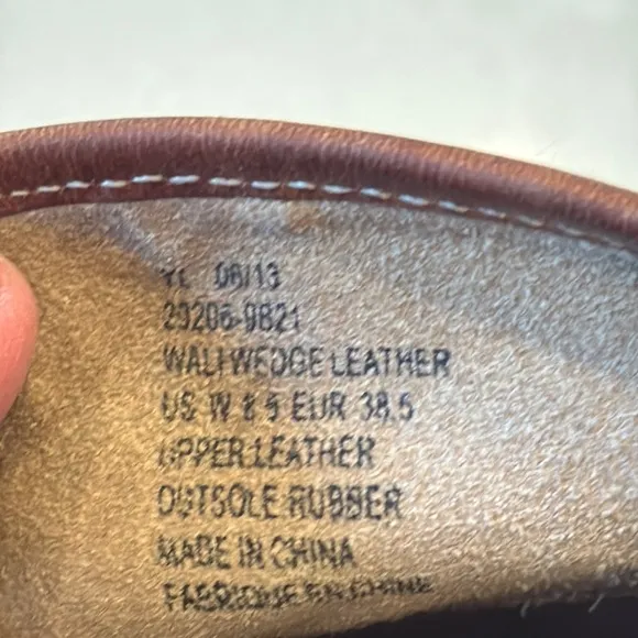 Olukai women’s size 8.5 leather wedge boots, very nice.