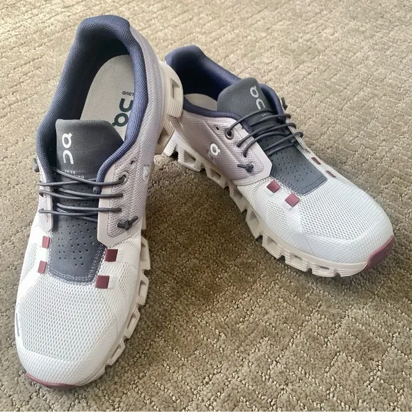 On Cloud 5 Shoes