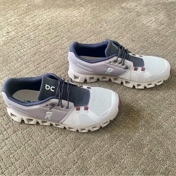 On Cloud 5 Shoes