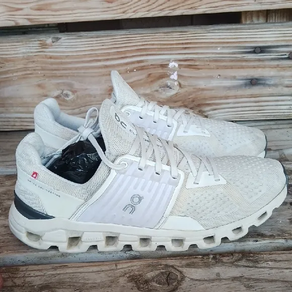 On Running Cream Athletic Shoes Lightweight Performance