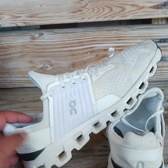 On Running Cream Athletic Shoes Lightweight Performance