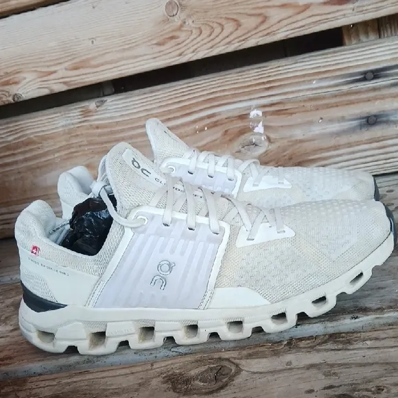 On Running Cream Athletic Shoes Lightweight Performance