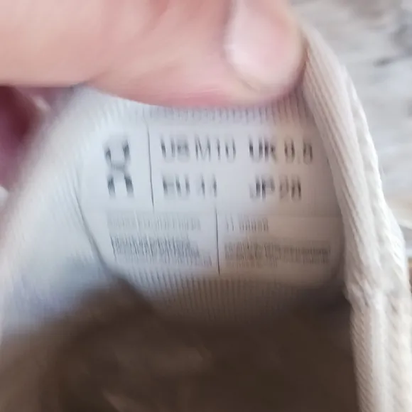 On Running Cream Athletic Shoes Lightweight Performance