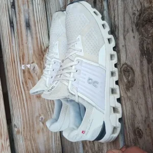 On Running Cream Athletic Shoes Lightweight Performance