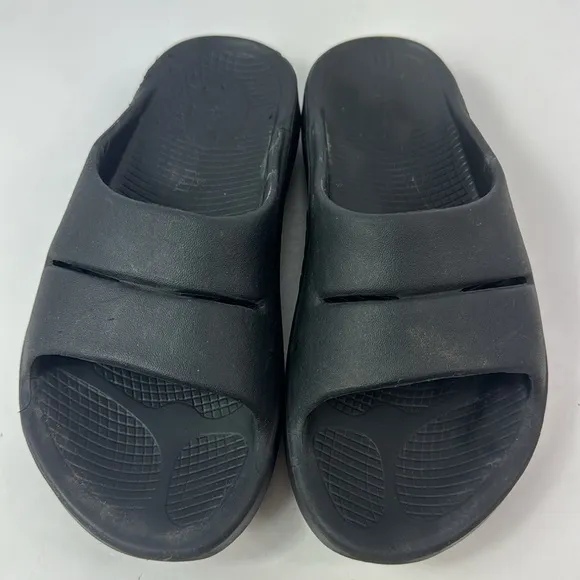 OOFOS OOaah Unisex Street Style Plain Shower Shoes