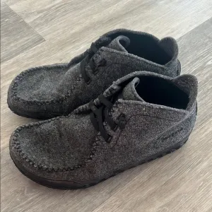 Patagonia Gray Chukka Boots Suede Casual