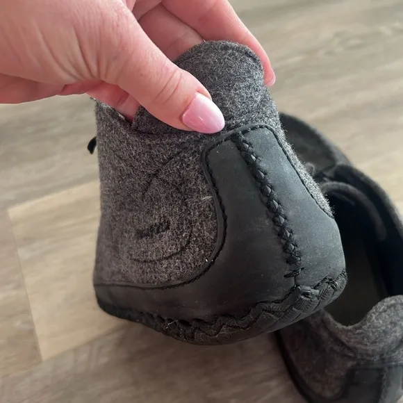 Patagonia Gray Chukka Boots Suede Casual