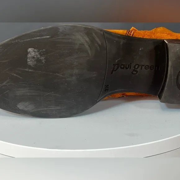 Paul green boston  bootie suede leather. Size 5.5. NWOB
