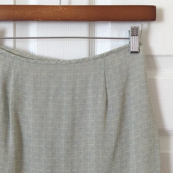 Petite Sophisticate 90's Vintage Funky Silk High Waisted Straight Midi Skirt 2