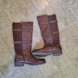 Pikolinos leather knee high boots,