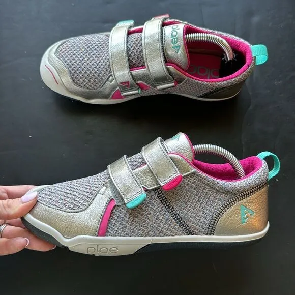 PLAE Ty Hematite Girls Size 4.5 Metallic Silver Pink Laceless Strap Sneakers