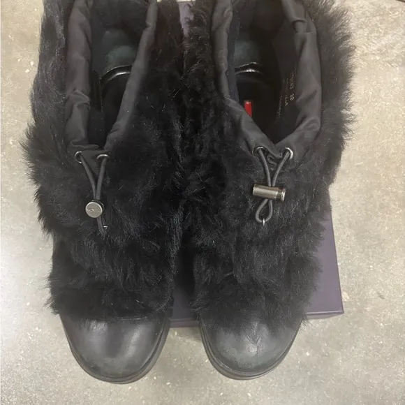 Prada winter boots with faux fur