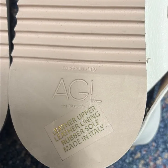 Preloved Agl Cream Sandals with Cross-Strap Design size 38