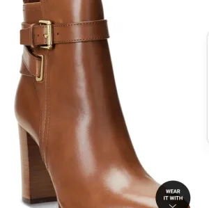 Ralph Lauren booties ( Leather )