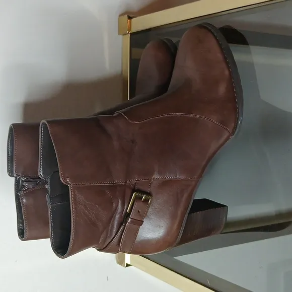 Ralph Lauren brown leather heeled boots size 7.5