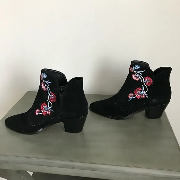 Rebecca Minkoff Western Boots Lulu Floral Embroidered Suede Leather Boots 9.5