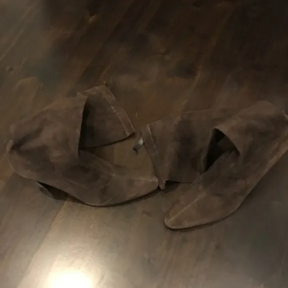 Robert Clergerie Suede Boots