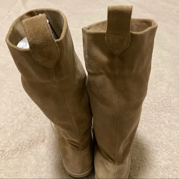 Robert Clergerie tan suede boots