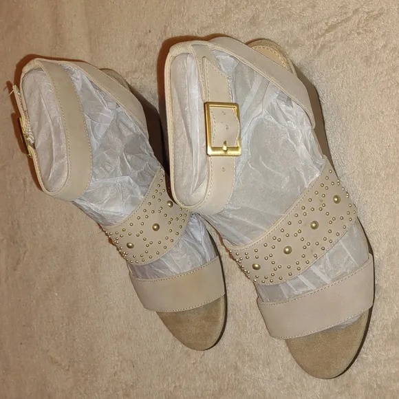 👣ROCKPORT Total Motion Taylor Stud Band Sandals in Nougat🇺🇲 footwear