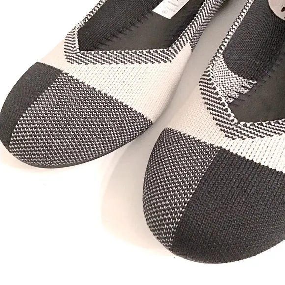 ROTH’S, Women’s Flats Slip On Shoes Dark Navy/Black &amp; Cream Plaid Round Toe,Sz 8