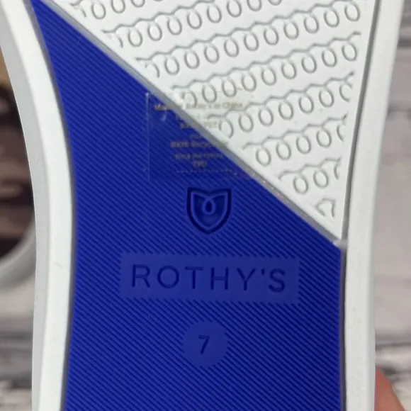 Rothy’s - Sneaker - Taupe Camo - Size 7 (NIB)