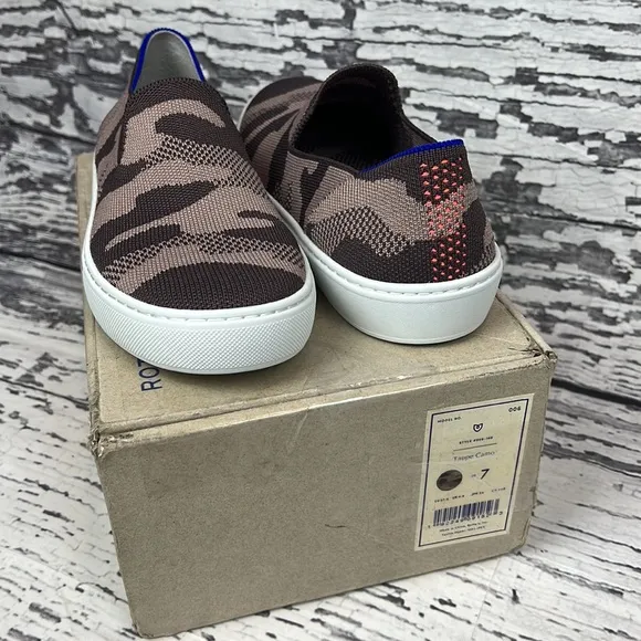 Rothy’s - Sneaker - Taupe Camo - Size 7 (NIB)