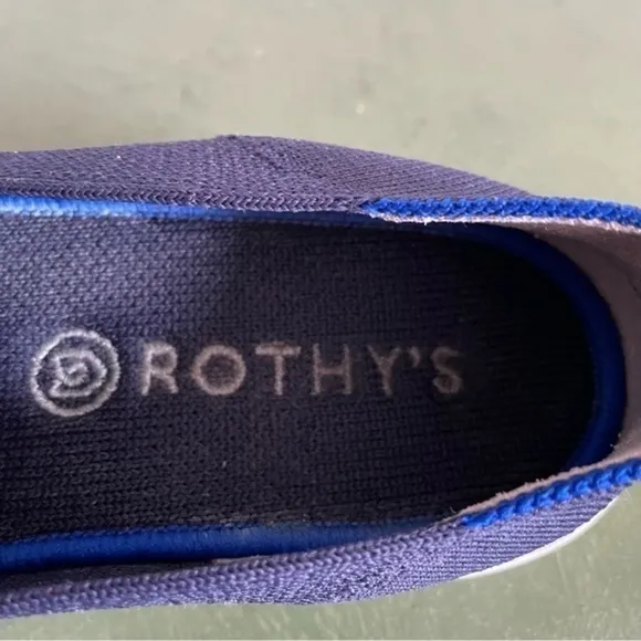 Rothy’s THE ORIGINAL SNEAKER in Navy Blue