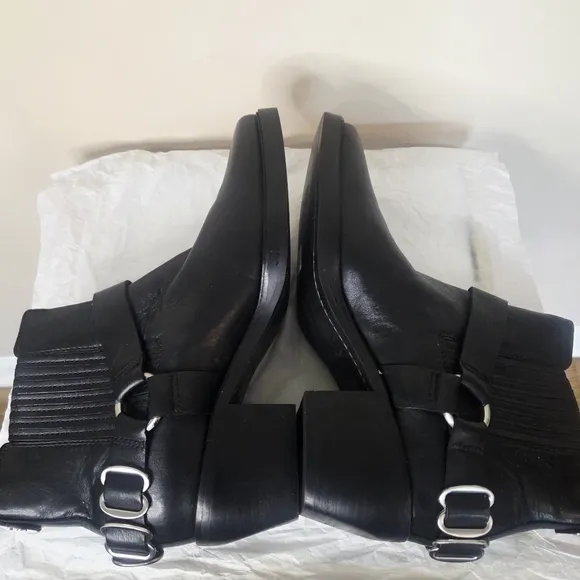 Sam Edelman Black Leather New Size 8.