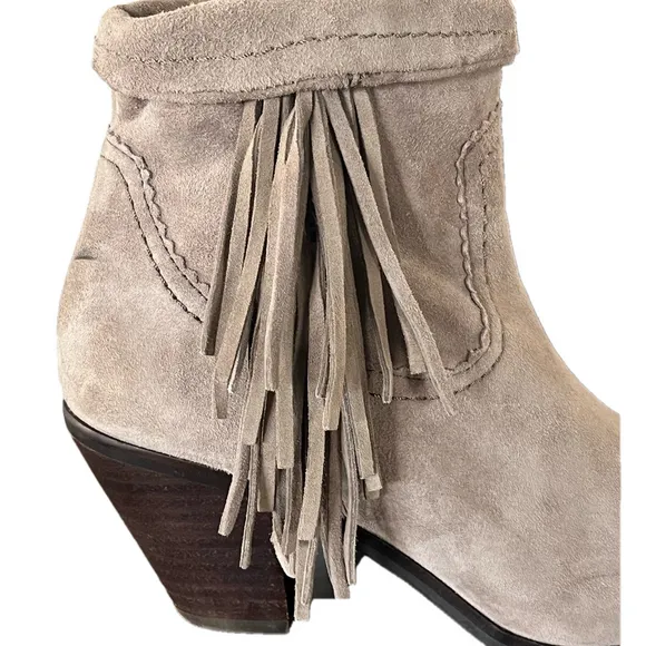 SAM EDELMAN Louie Fringe Suede Ankle Boots Side Zipper Taupe Size 7
