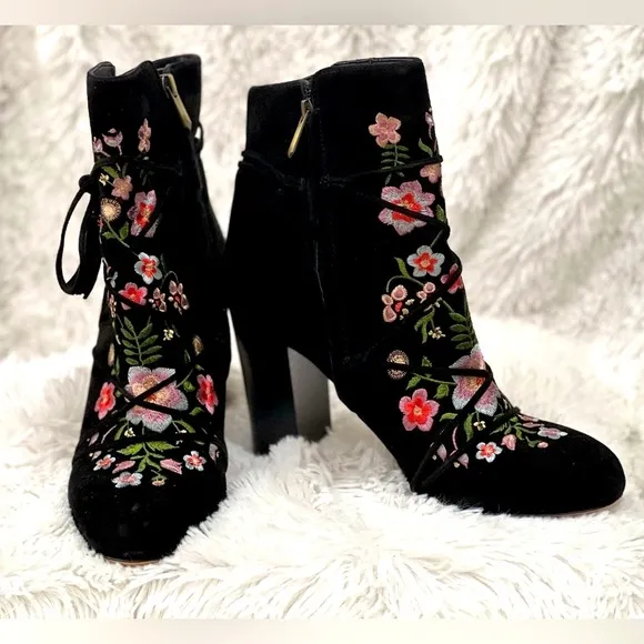 Sam Edelman Winnie Floral Embroidered Suede Black Boots Women’s Size 10