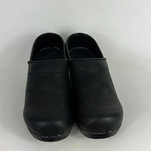 Sanita classic Danish clogs women’s size 7 black pebbled leather slip on shoes