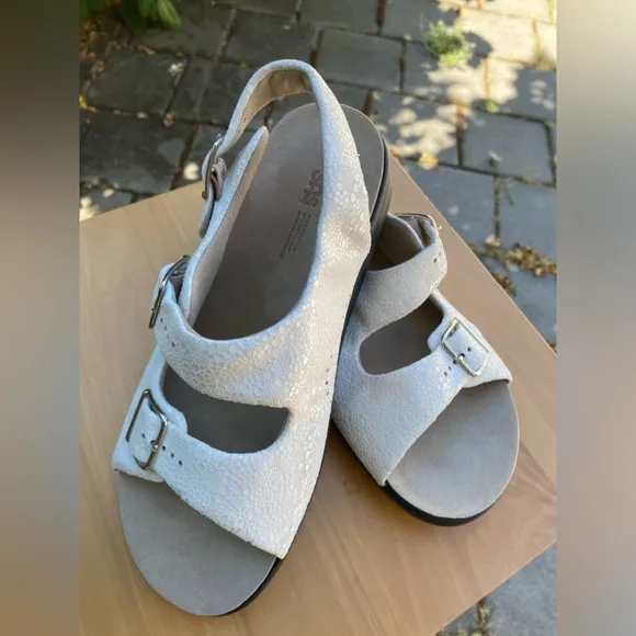 SAS Women's, Relaxed Sandal, Leather, Vanilla, Size 10 ½ Wide