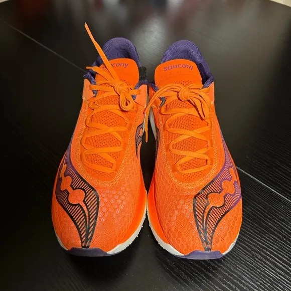 Saucony endorphin pro 4 carbon plated race running shoes size 11 orange