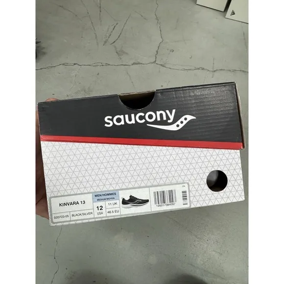 Saucony Kinvara 13 Running Shoes Black Silver Sneakers Lightweight Mens Size 12