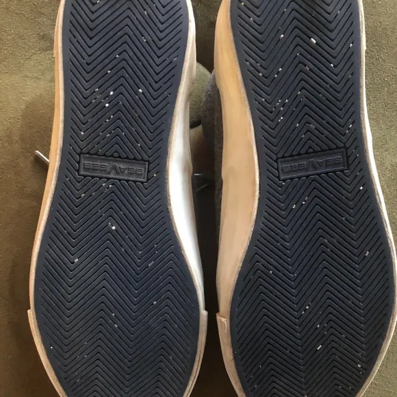 Seavees Boots size 9M